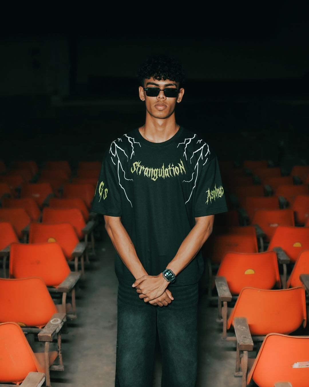 Strangulation Oversized T-Shirt – 240 GSM Drop Shoulder | TNGS Clothing